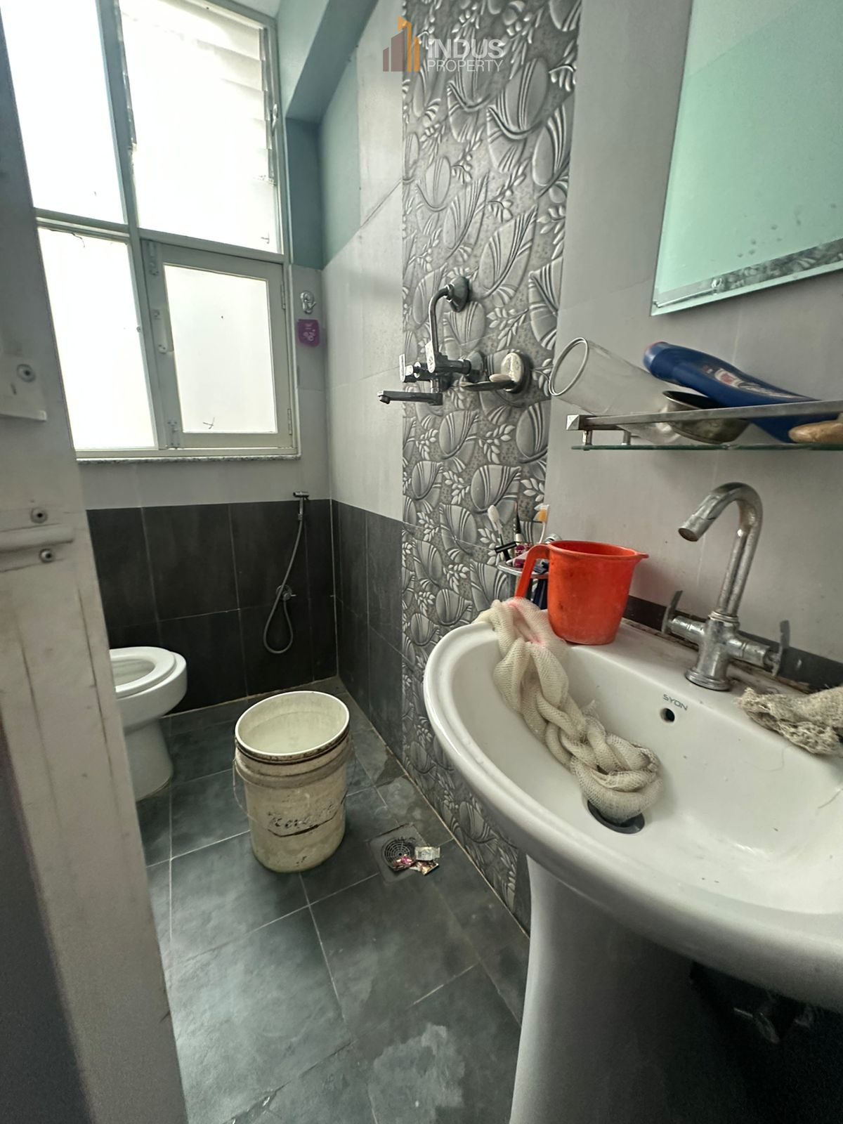 property-image